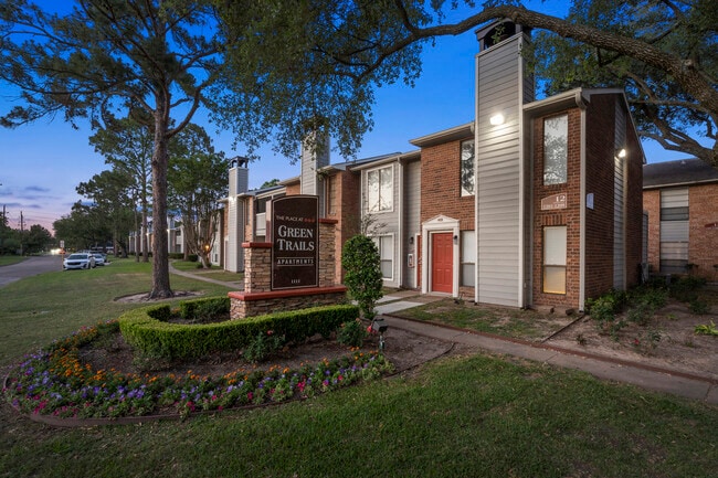Building Photo - The Place At Green Trails