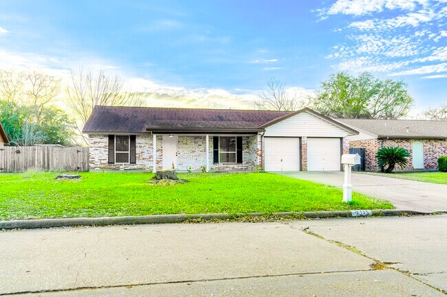 Foto del edificio - 2135 Whiteback Dr