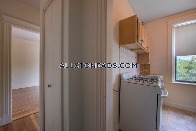 Foto del edificio - 1152 Commonwealth Ave