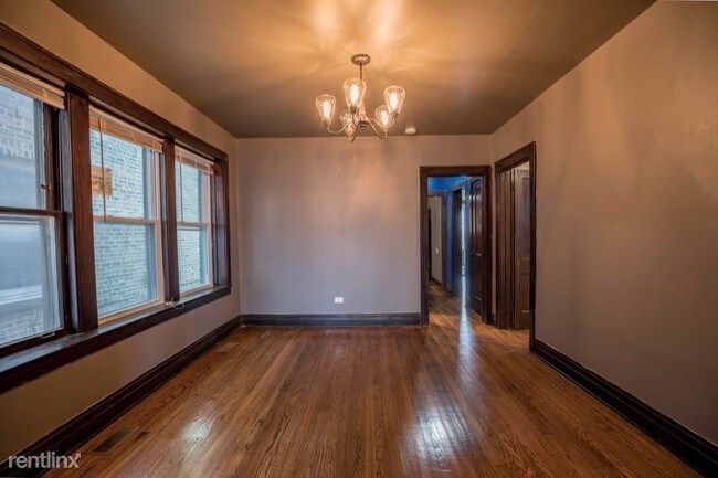 Foto del edificio - 3419 N Lowell Ave