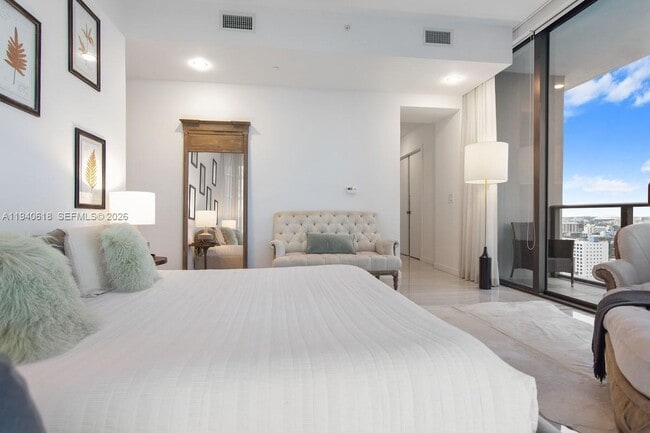 Foto del edificio - 480 NE 31st St