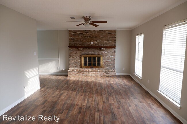Building Photo - 3 br, 2 bath House - 21265 Averett Ln