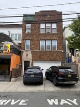 Building Photo - 710 11th St