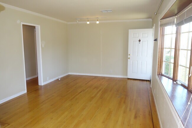 Foto del edificio - 117 Waverly St