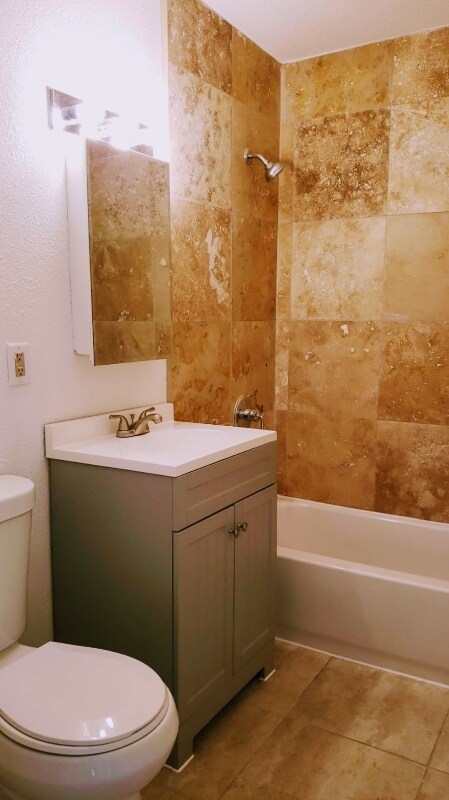Building Photo - 5112 Pebble Beach Blvd