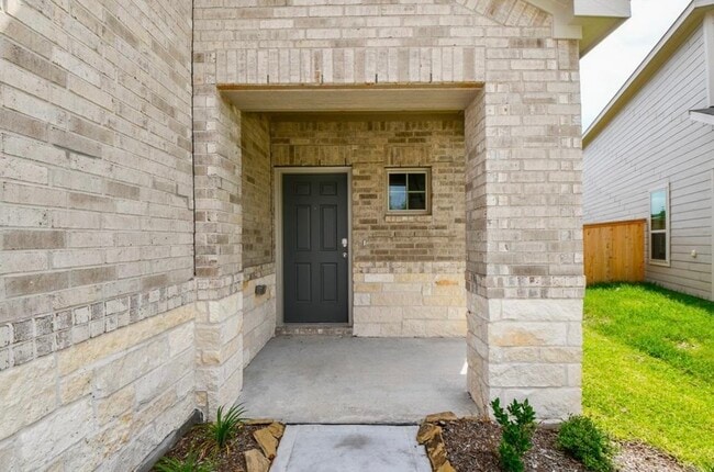 Foto del edificio - 16439 Big Hickory Dr