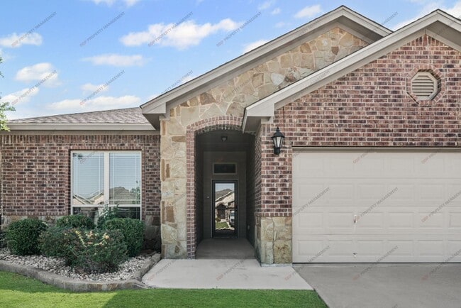 Building Photo - 513 Wedgwood Dr