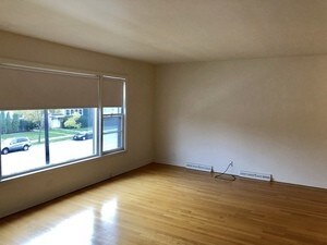 Foto del edificio - 4244 Oakton St