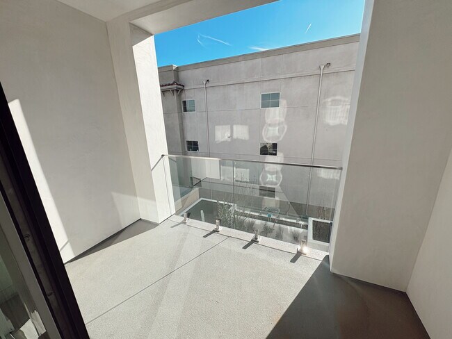 Foto del edificio - Villas at Valley Glen