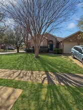 Building Photo - 2417 Graystone Ln