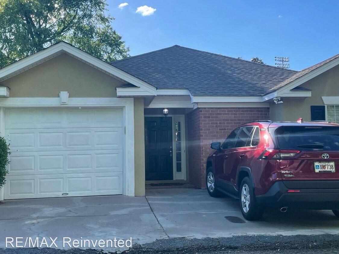 Primary Photo - 2 br, 2 bath House - 1006 Grasmere Drive