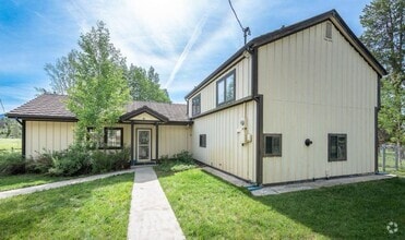 Building Photo - 319 Mountain View Dr