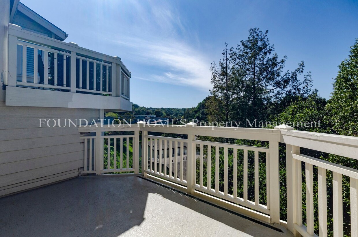 Primary Photo - 4 br, 2.5 bath House - 9 Laurel Glen Terrace