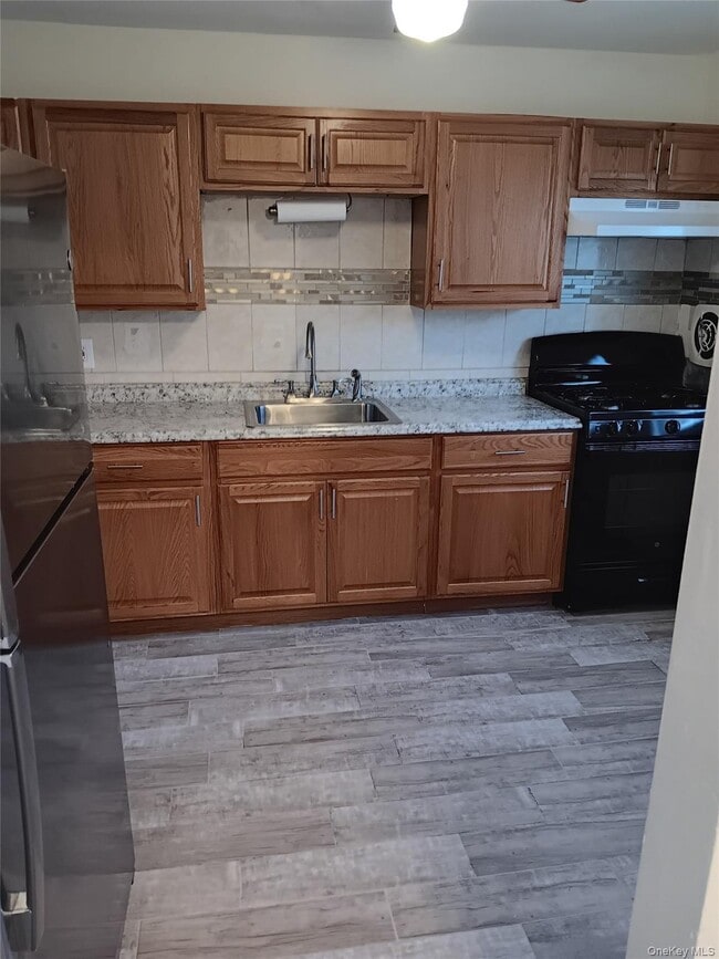 Building Photo - 3 North Dr