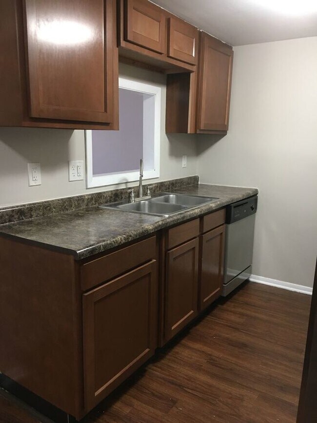 Foto del edificio - 1143 Abbey Ln