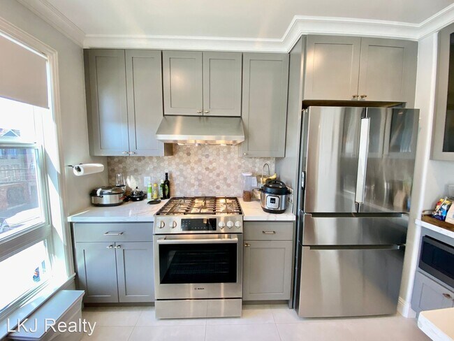 Building Photo - 3 br, 2 bath House - 1276 18th Ave #2