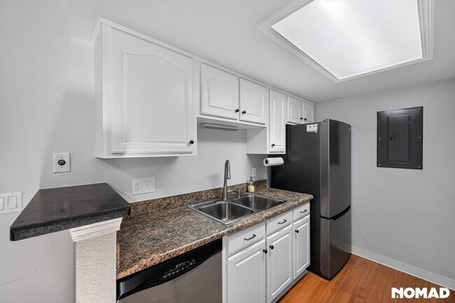 Foto del edificio - 8225 S Fairmount Dr