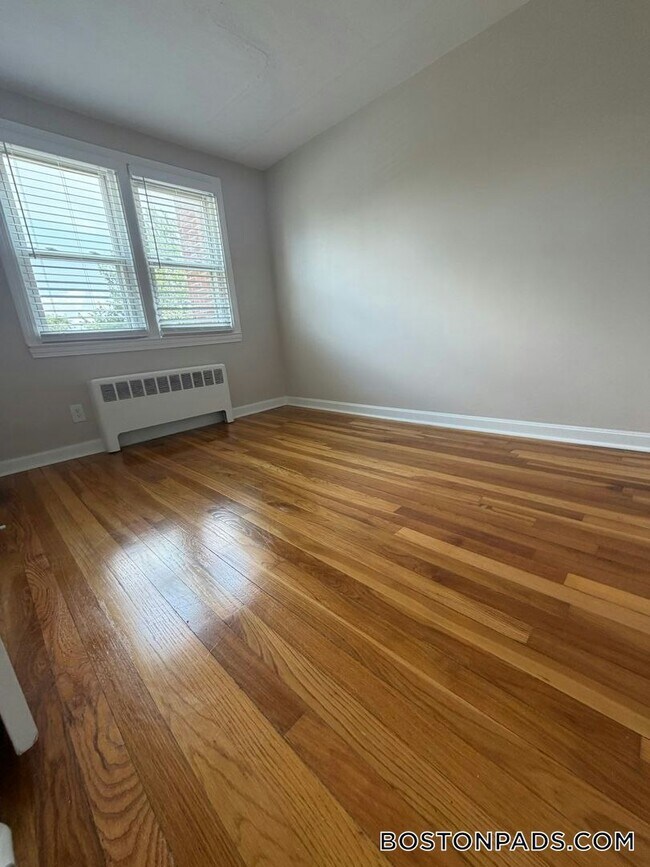 Foto del edificio - 10 Buxton Ave