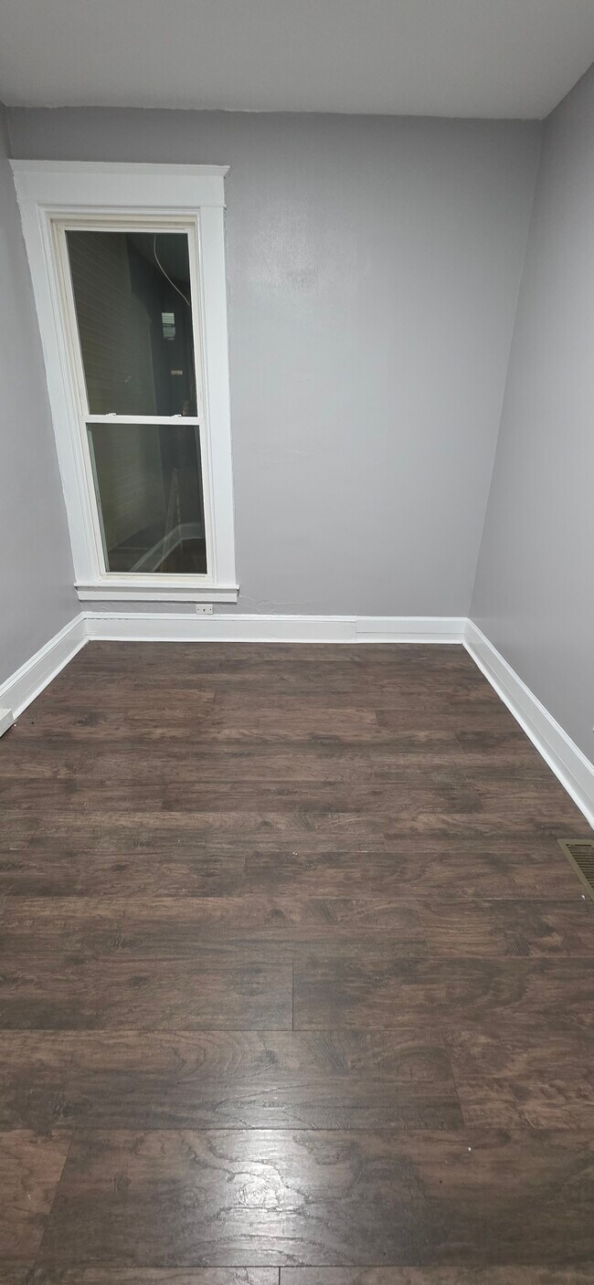 Foto del edificio - 2514 Calverton Heights Ave