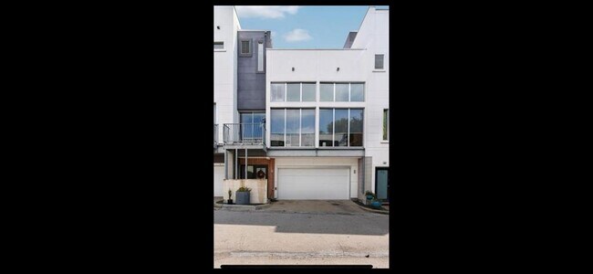 Foto del edificio - 4801 S Congress Ave