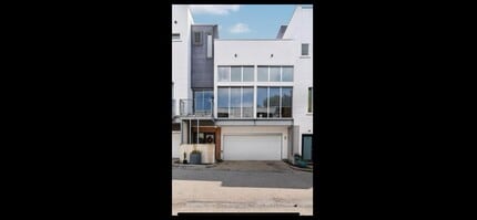 Building Photo - 4801 S Congress Ave