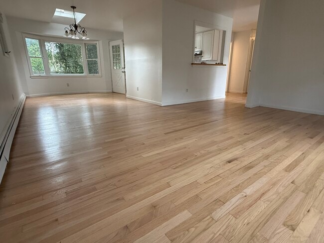 Building Photo - 157 Sheets Ave