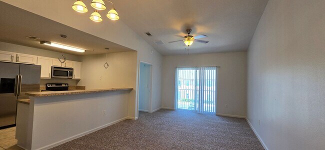 Foto del edificio - Move-In Special 1/2 off 1st month rent!