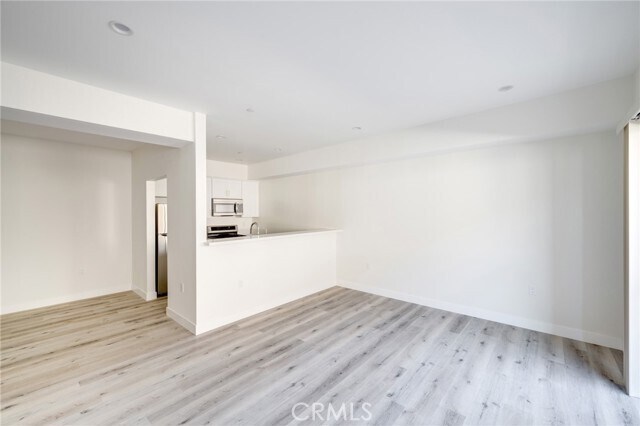 Foto del edificio - 14526 Hartland St