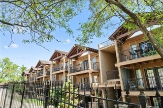 Building Photo - 4727 Jarboe St