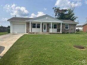 Building Photo - 1105 Highland Ave