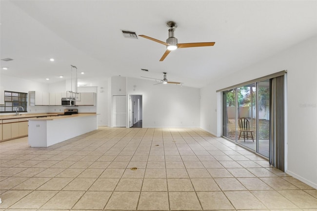 Photo - 131 2nd Ave E House