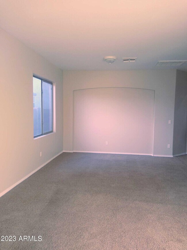Foto del edificio - 24744 W Illini St