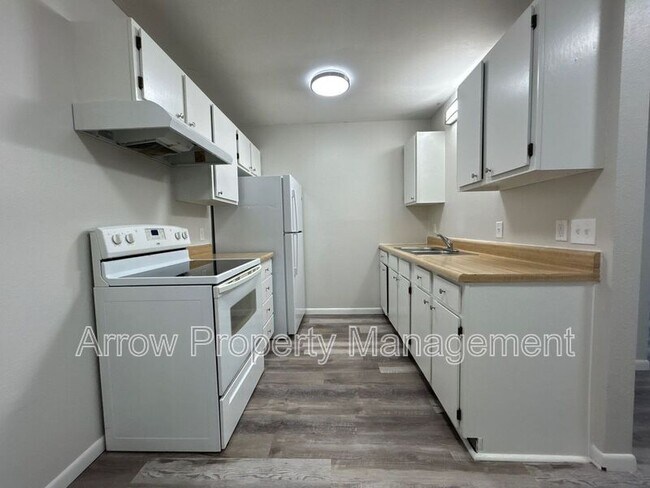 Foto del edificio - 906 East E Street