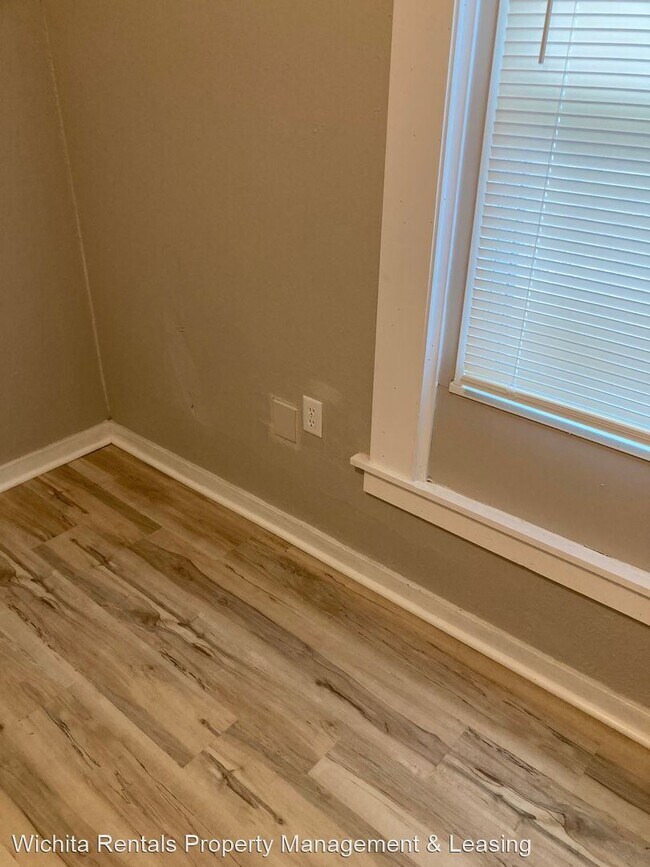 Building Photo - 1 br, 1 bath House - 412 E. Indianapolis A...
