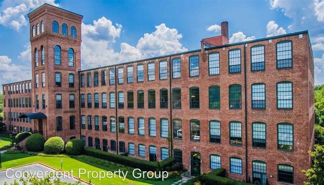 Foto del edificio - 400 Mills Ave