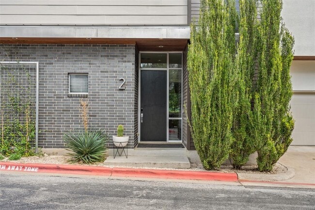 Foto del edificio - 2105 Goodrich Ave
