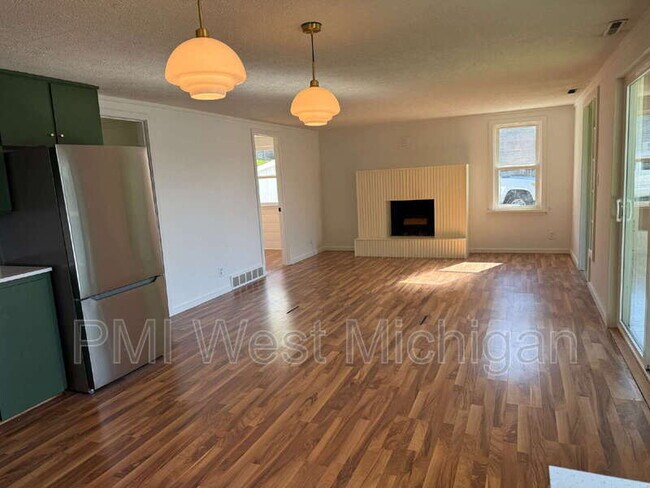 Foto del edificio - 12495 Oakwood Shores St