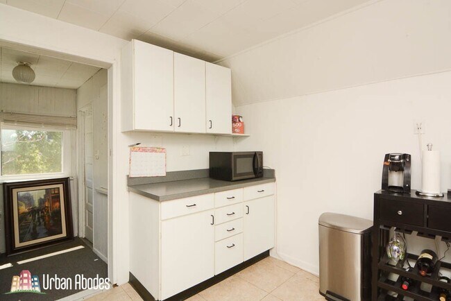 Foto del edificio - 1517 W Oakdale Ave