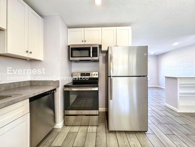 Foto del edificio - 2755 N Humboldt St