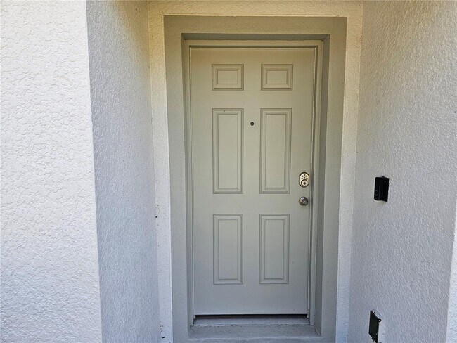 Foto del edificio - 32 Ramrock Ln