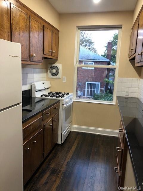 Foto del edificio - 2852 Dudley Ave