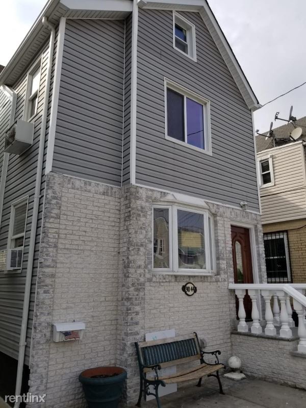 Building Photo - 90-44-90184 184th Pl