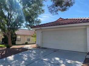 Building Photo - 8436 Palmada Dr