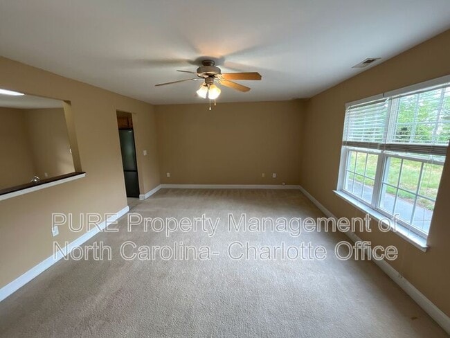 Building Photo - 119 Vermillion Loop