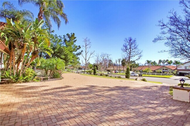 Foto del edificio - 10818 Hillside Rd