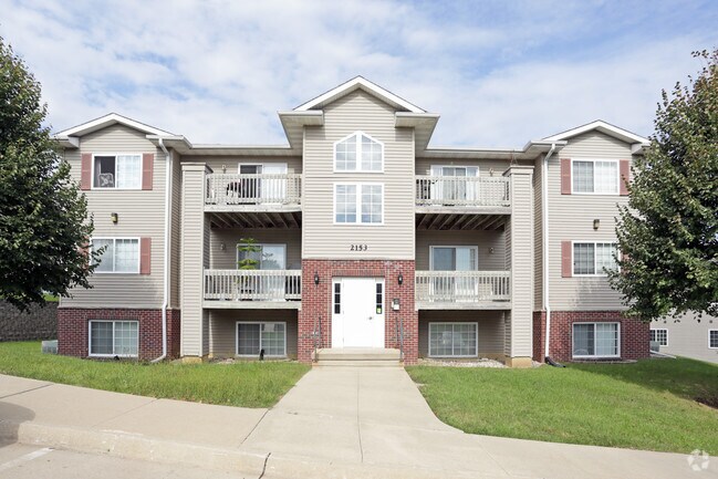 Edificio - Cypress Pointe - Fully Occupied