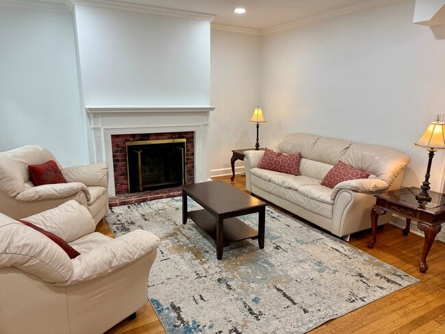 Foto del edificio - 4414 Volta Pl NW