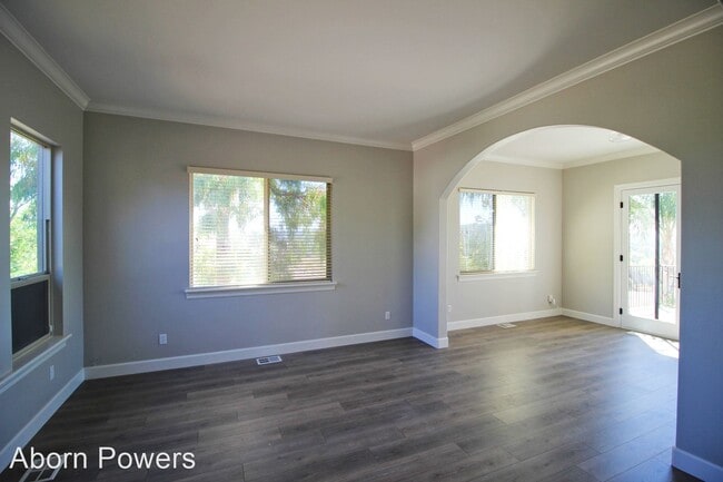 Building Photo - 4 br, 3 bath House - 4108 Plateau Cir.