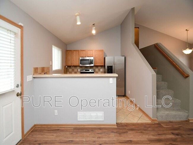 Building Photo - 7460 N 110th Ave