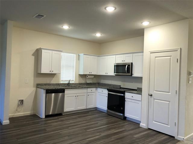 Building Photo - 751 Camden Dr